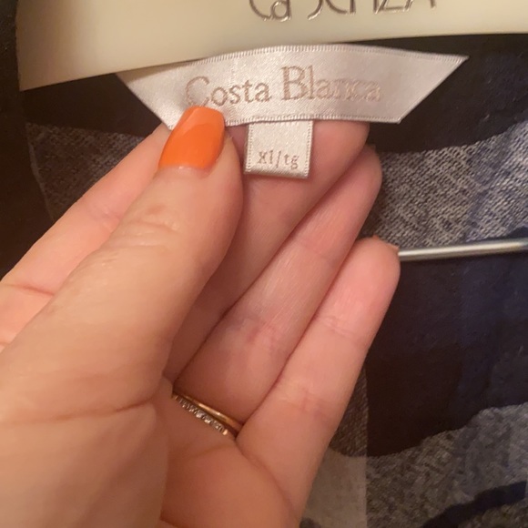 Lightweight short sleeve button down. - Picture 2 of 3